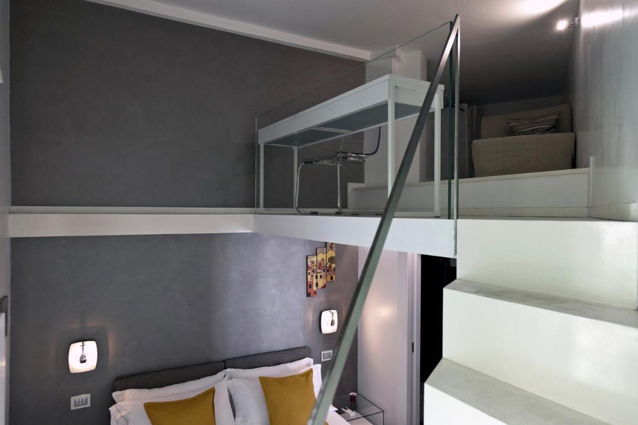 Elegant Apartment At Chiaia By Wonderful Italy Napoli Dış mekan fotoğraf
