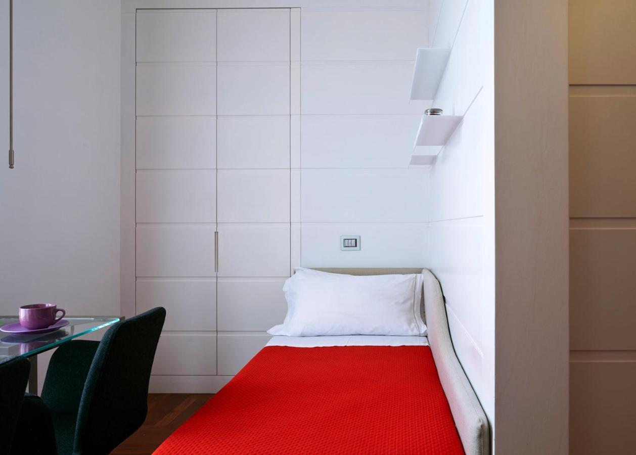 Elegant Apartment At Chiaia By Wonderful Italy Napoli Dış mekan fotoğraf